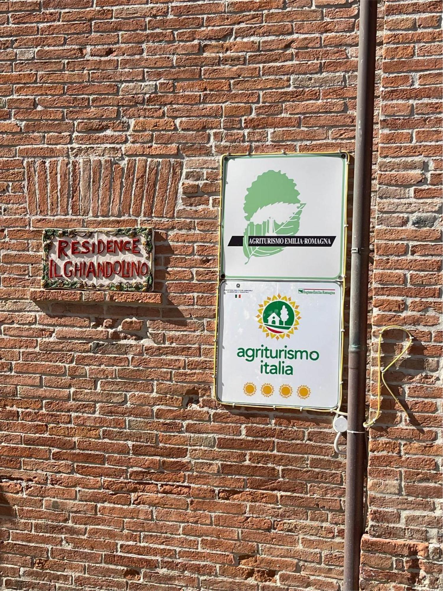 Vila Il Ghiandolino Imola Exteriér fotografie