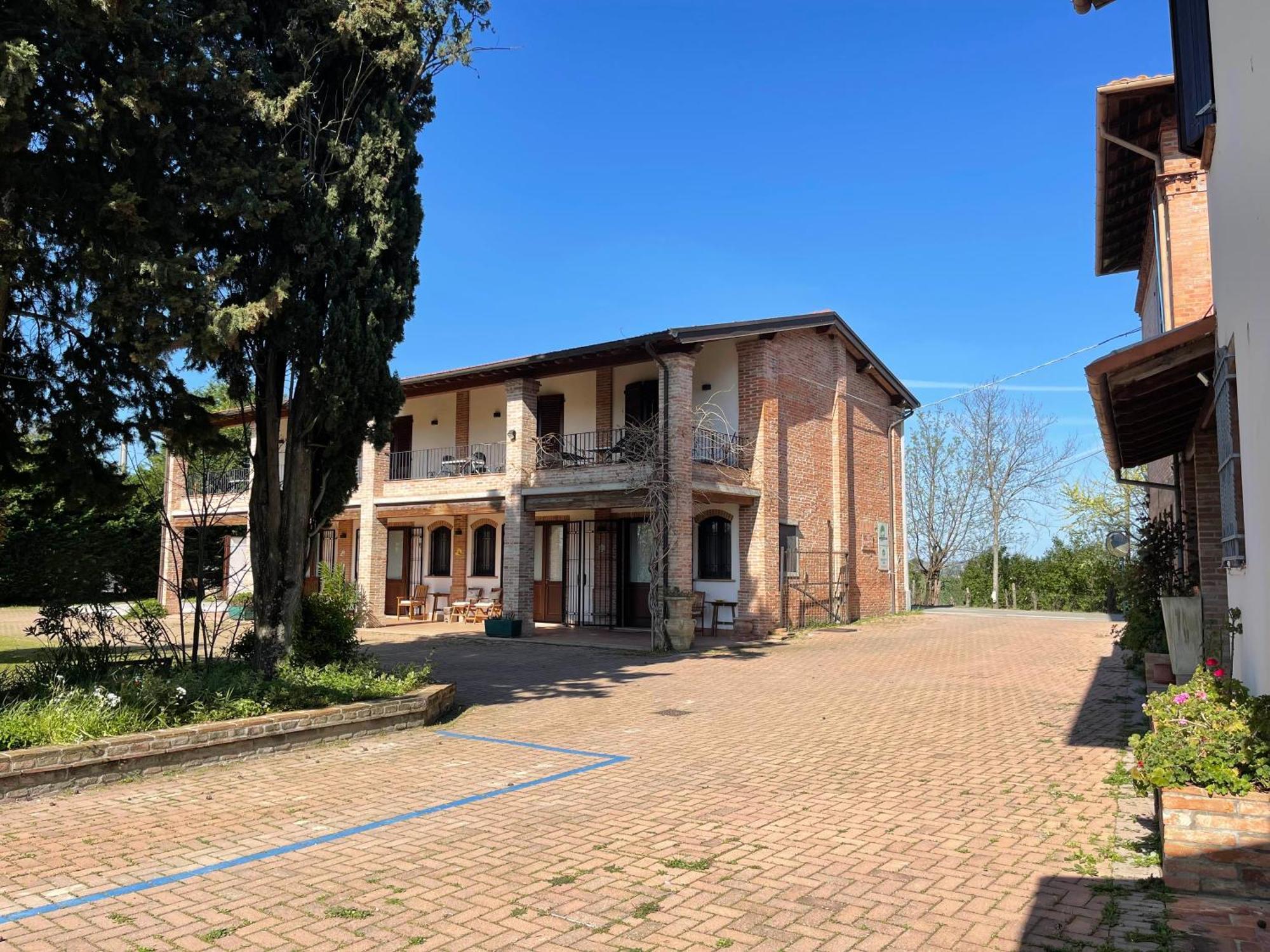 Vila Il Ghiandolino Imola Exteriér fotografie